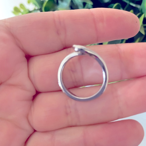 Kay Jewelers Diamond Heart Sterling silver 925 Sun Ring with velvet box size 6.5 - Picture 6 of 6